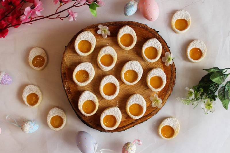 Uskrsni keksi u obliku jaja