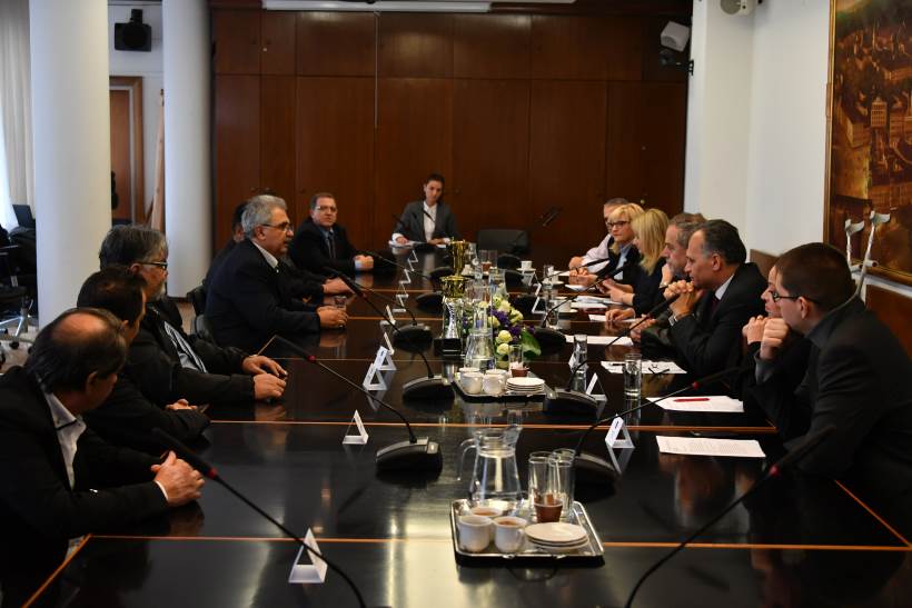 Gradonačelnik Bandić sastao se s predstavnicima romske nacionalne manjine