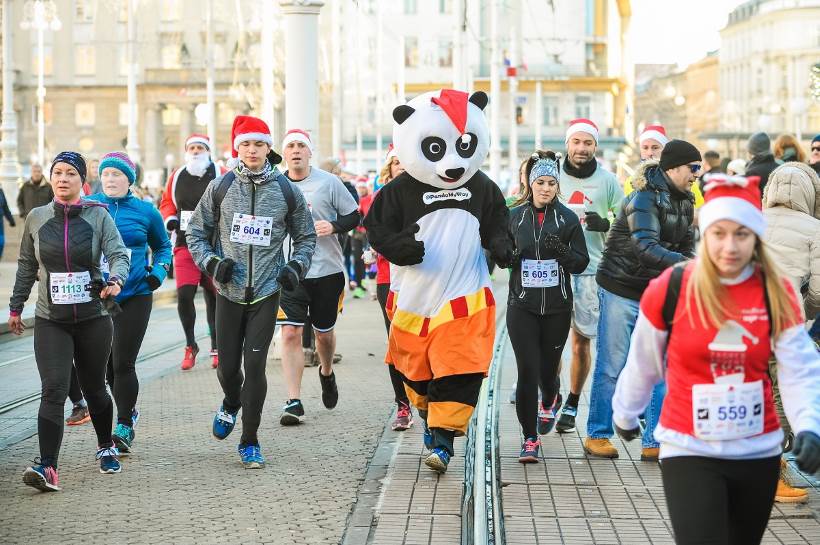 ZAGREB ADVENT RUN: Kostimirani trkači iz 29 zemalja svijeta trče protiv dijabetesa