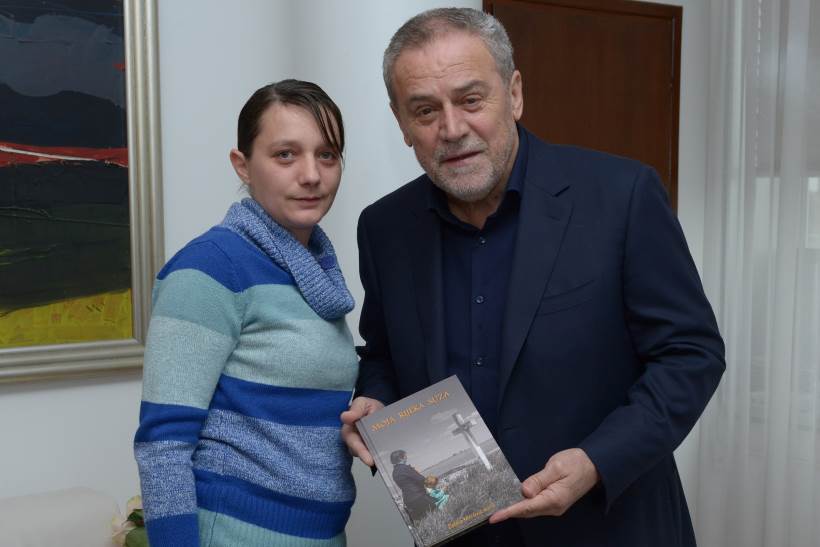 Bandić primio 'djevojčicu u plavom kaputiću' i obećao potporu projektu Kuća sjećanja u Vukovaru