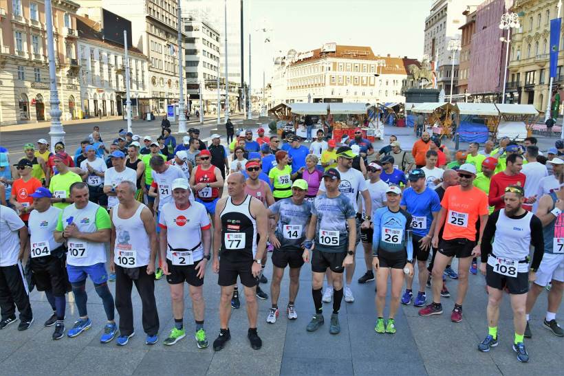 OD KAPTOLA DO KAPTOLA: Gradonačelnik Bandić označio start najduže cestovne utrke u Hrvatskoj