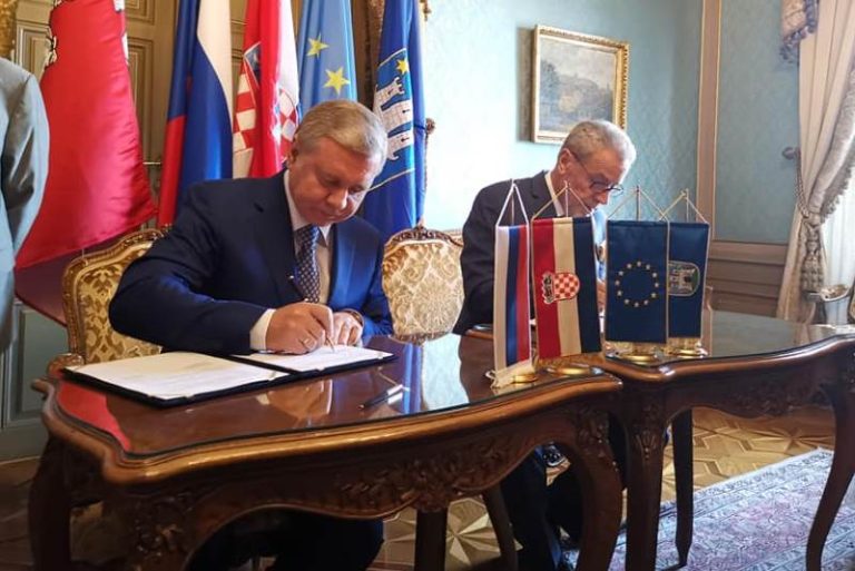 SURADNJA MOSKVE I ZAGREBA: Sergej Čeremin i Milan Bandić u palači Dverce potpisali ugovor