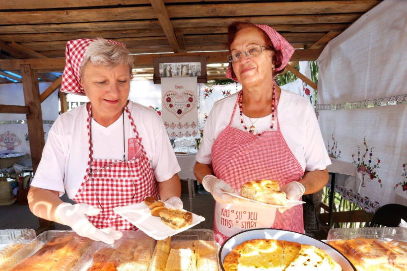 U Vrbovcu održana tradicionalna manifestacija "Kaj su jeli naši stari"