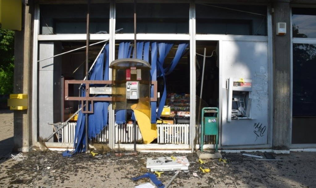 POLICIJA GA PRONAŠLA: Muškarac (54) eksplozijom raznio bankomate u Trnskom i Sigetu