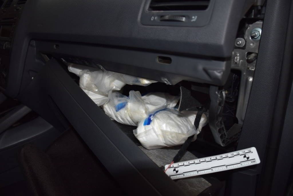 VELIKI ULOV: Policija na A3 zaustavila sumnjivo vozilo, policijski pas As u njemu nanjušio 9,2 kg amfetamina