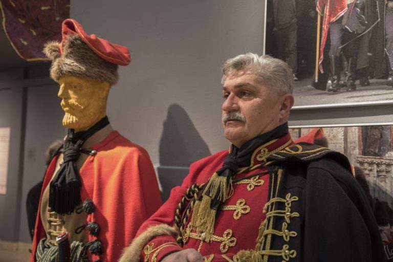 Atraktivni eksponati Kravat pukovnije u sklopu atraktivne izložbe postavljene u Etnografskom muzeju