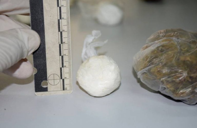 U jednom stanu u Novom Zagrebu policija pronašla pet vrsta droge, uhićen 23-godišnjak
