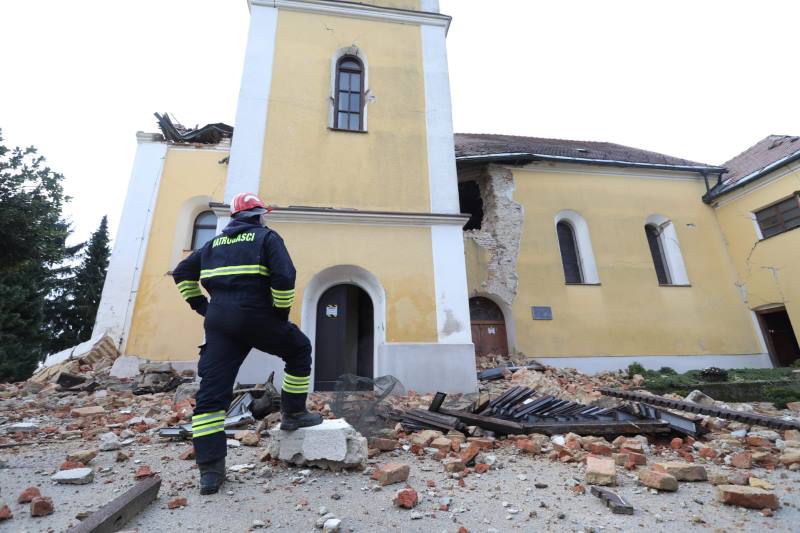 Štete od potresa zabilježene su diljem Zagrebačke županije, nekoliko osoba je ozlijeđeno