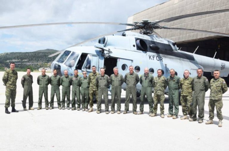 Iz NATO-ve misije na Kosovu vratilo se 13 pripadnika eskadrile transportnih helikoptera HRZ-a