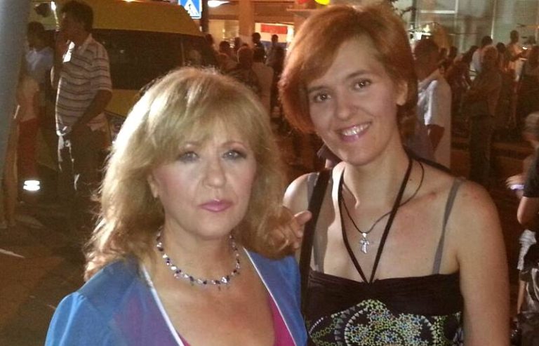 Meri Cetinić se dirljivom objavom na Facebooku oprostila od preminule kćeri Ivane: “Bila si moj dragulj…”