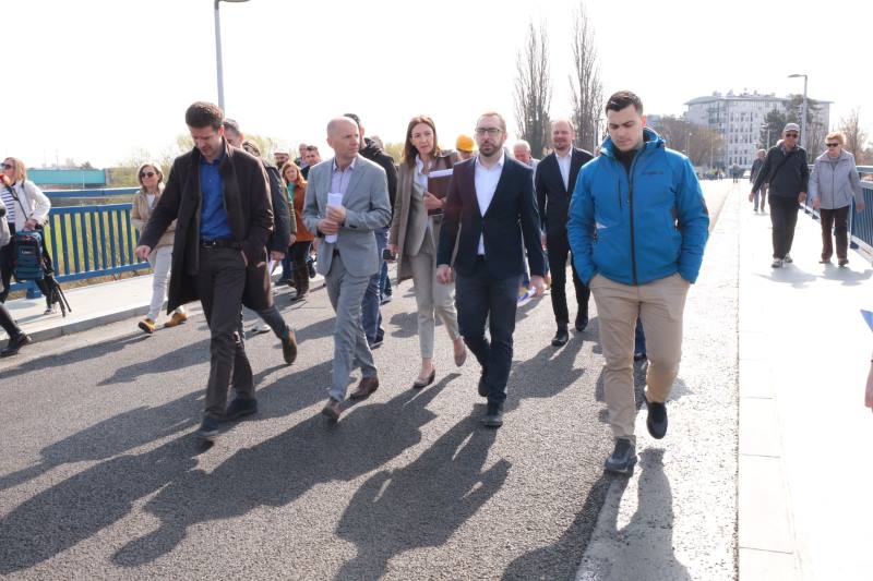 Tomašević otvorio obnovljeni Savski most: "Konstrukcijski je ojačan i otporniji na potrese"
