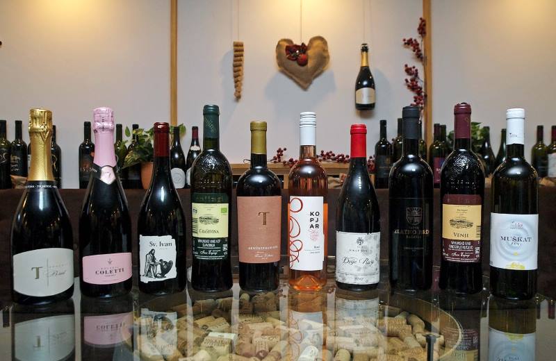 Poučne i zabavne vinske edukacije Vinskog kluba namijenjene svima zainteresiranima