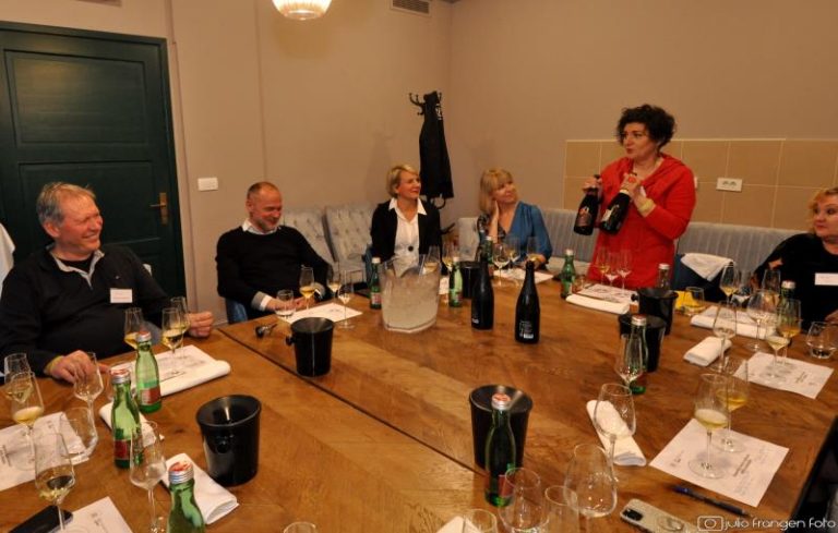 Na 5. Salonu pjenušavih vina predstavilo se  27 izlagača iz Hrvatske, Slovenije i Italije
