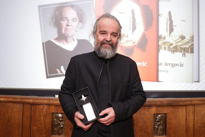 Književna nagrada Fric dodijeljena Miljenku Jergoviću za zbirku priča "Trojica za Kartal"