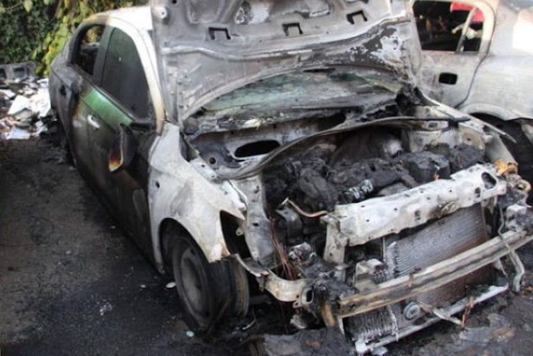 Jutros u Zagrebu gorjeli automobili, požar izbio na Škodi pa se proširio na BMW