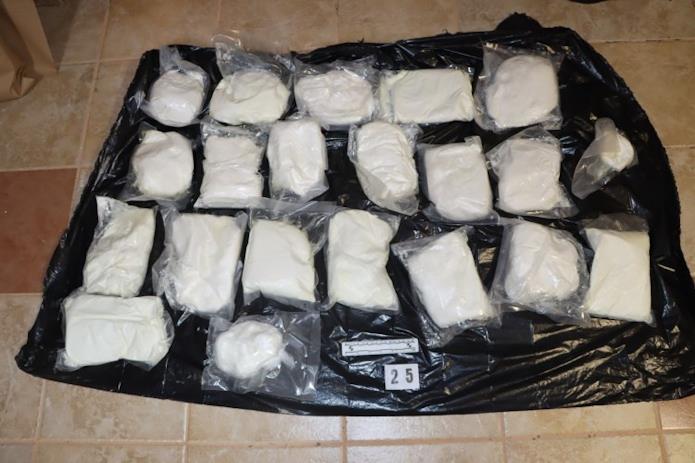 FOTO: Policija u poslovnom prostoru na Trešnjevci pronašla više od 20 kilograma amfetamina