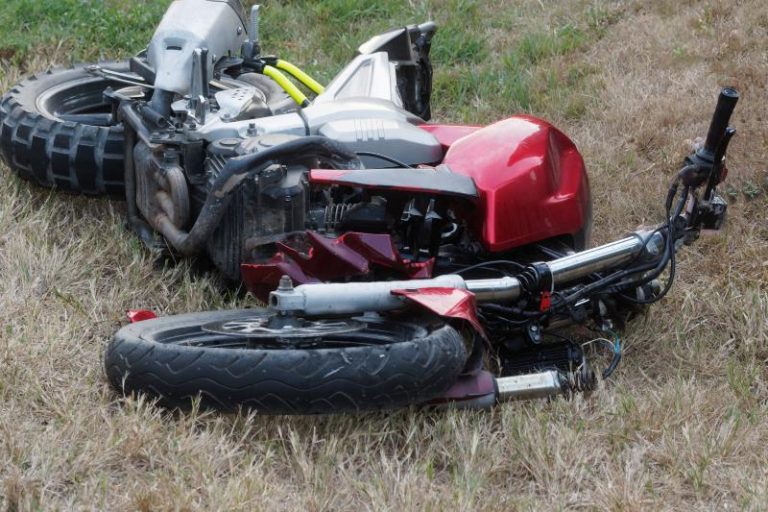 SLETIO S CESTE: U Donjem Dragonošcu smrtno stradao vozač motocikla
